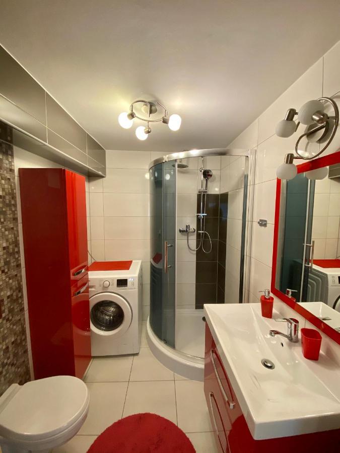 Bed and Breakfast Osrodek Wczasowo-Kolonijny Gron Бялы-Дунаец Экстерьер фото