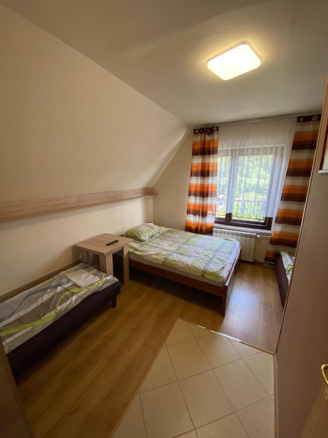 Bed and Breakfast Osrodek Wczasowo-Kolonijny Gron Бялы-Дунаец Экстерьер фото