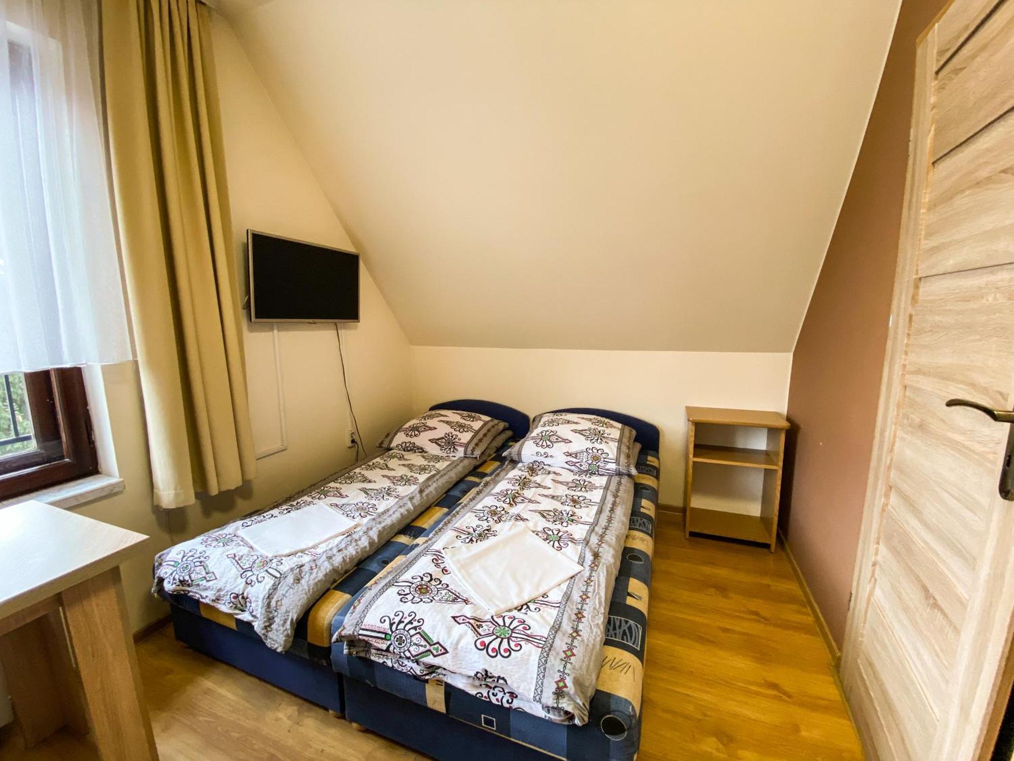 Bed and Breakfast Osrodek Wczasowo-Kolonijny Gron Бялы-Дунаец Экстерьер фото