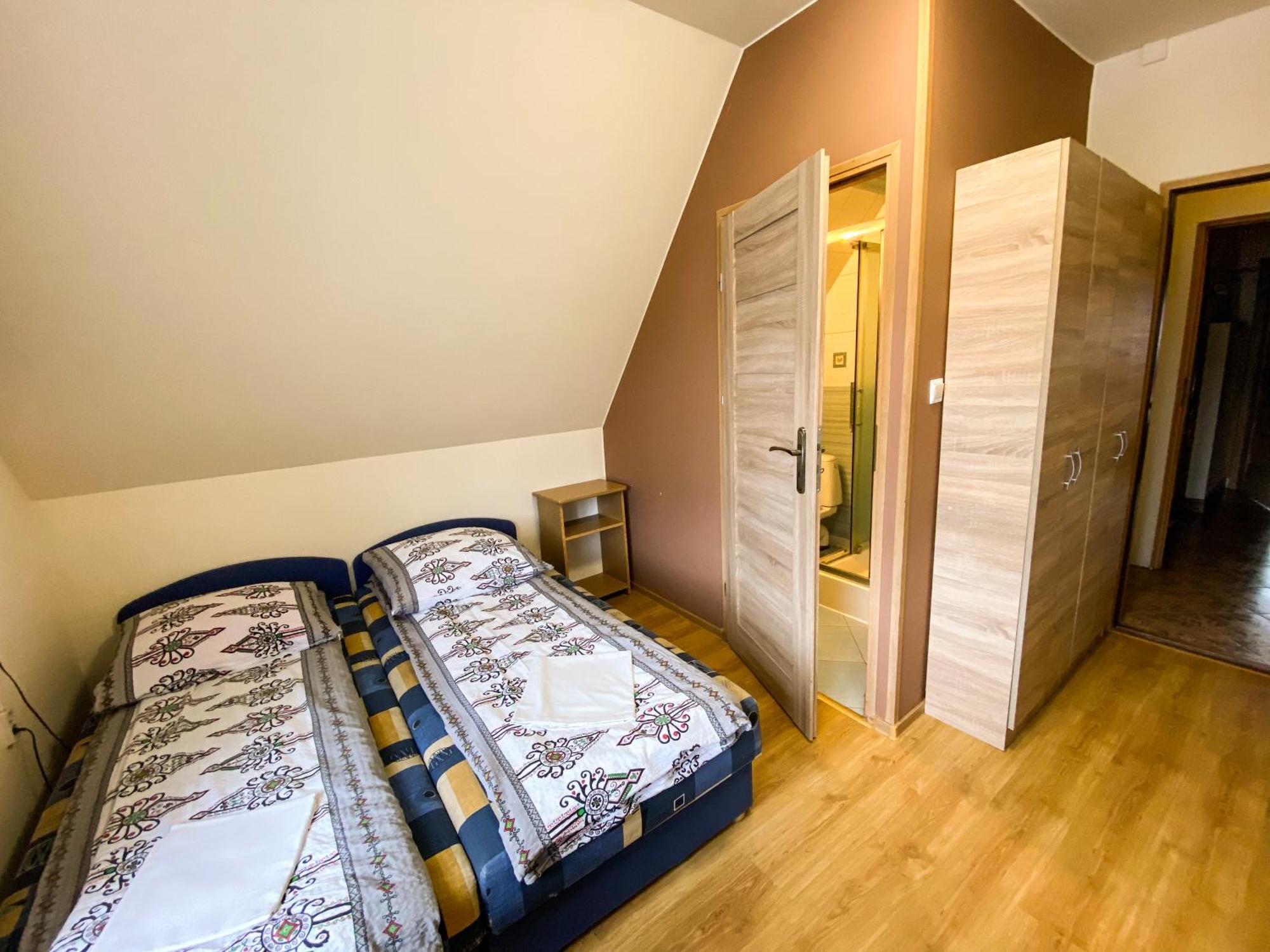 Bed and Breakfast Osrodek Wczasowo-Kolonijny Gron Бялы-Дунаец Экстерьер фото