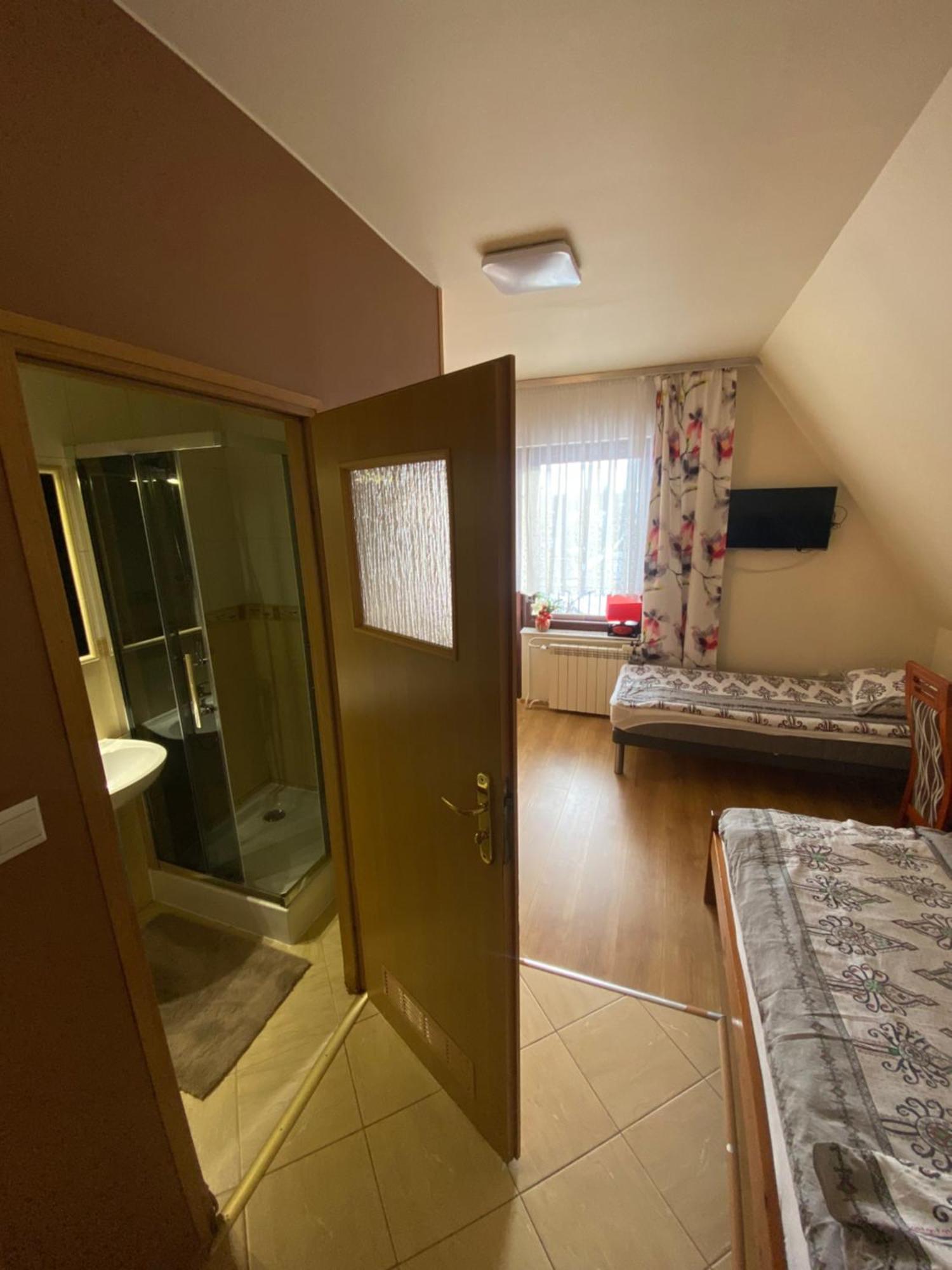 Bed and Breakfast Osrodek Wczasowo-Kolonijny Gron Бялы-Дунаец Экстерьер фото