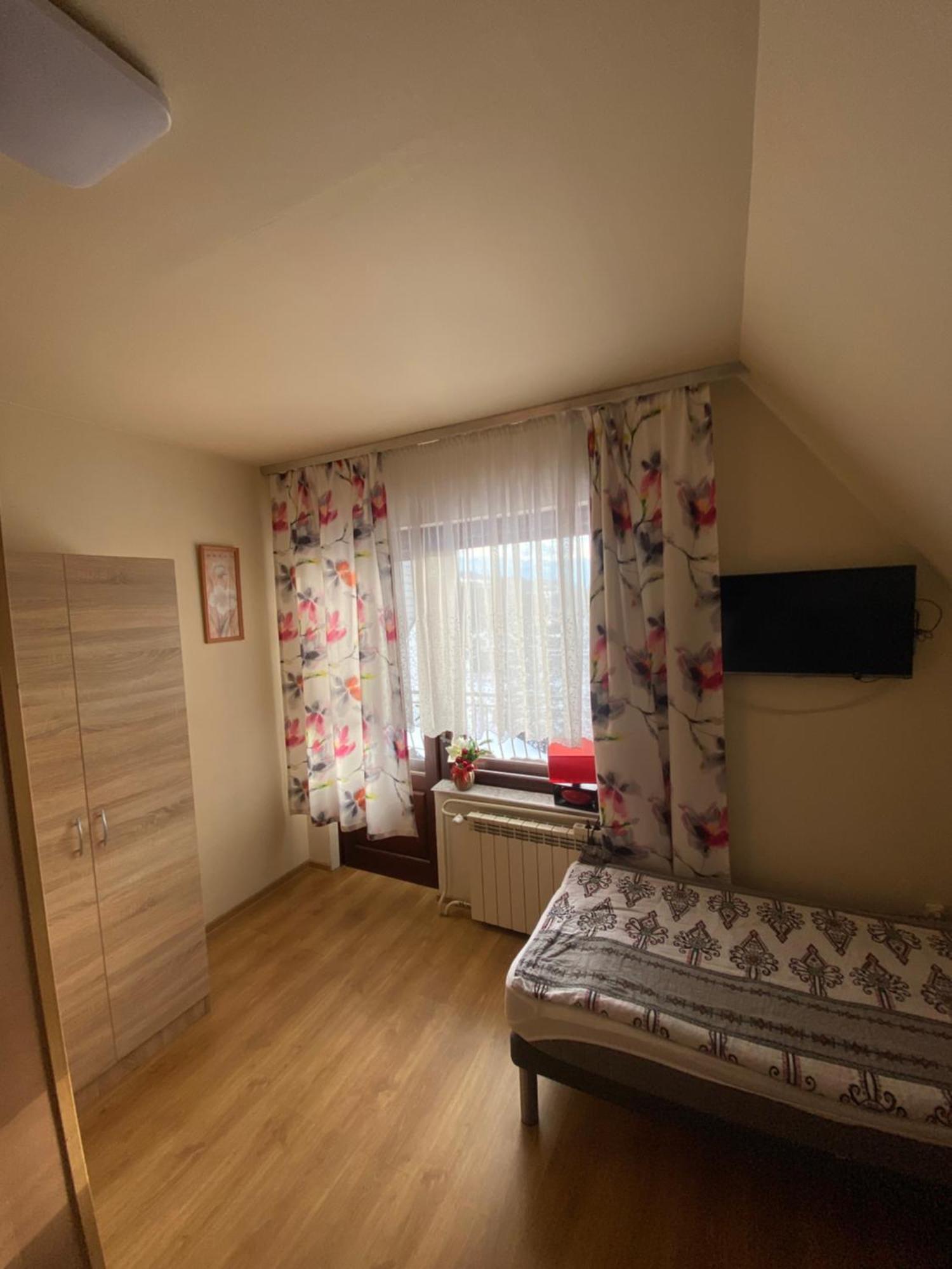 Bed and Breakfast Osrodek Wczasowo-Kolonijny Gron Бялы-Дунаец Экстерьер фото